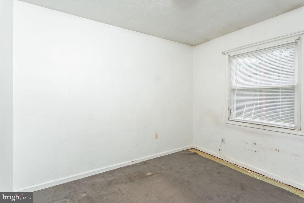 PINELAND ACRES - Residential