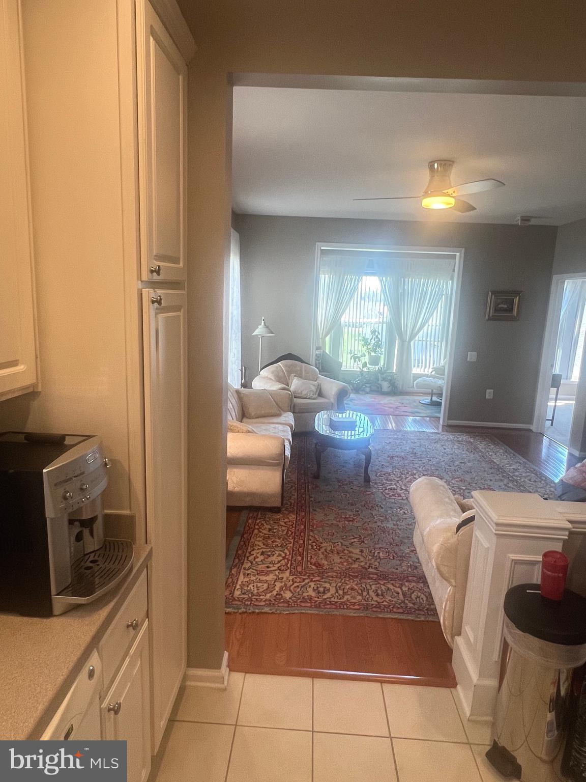 THE VILLAS AT FALLS RUN - Residential Lease