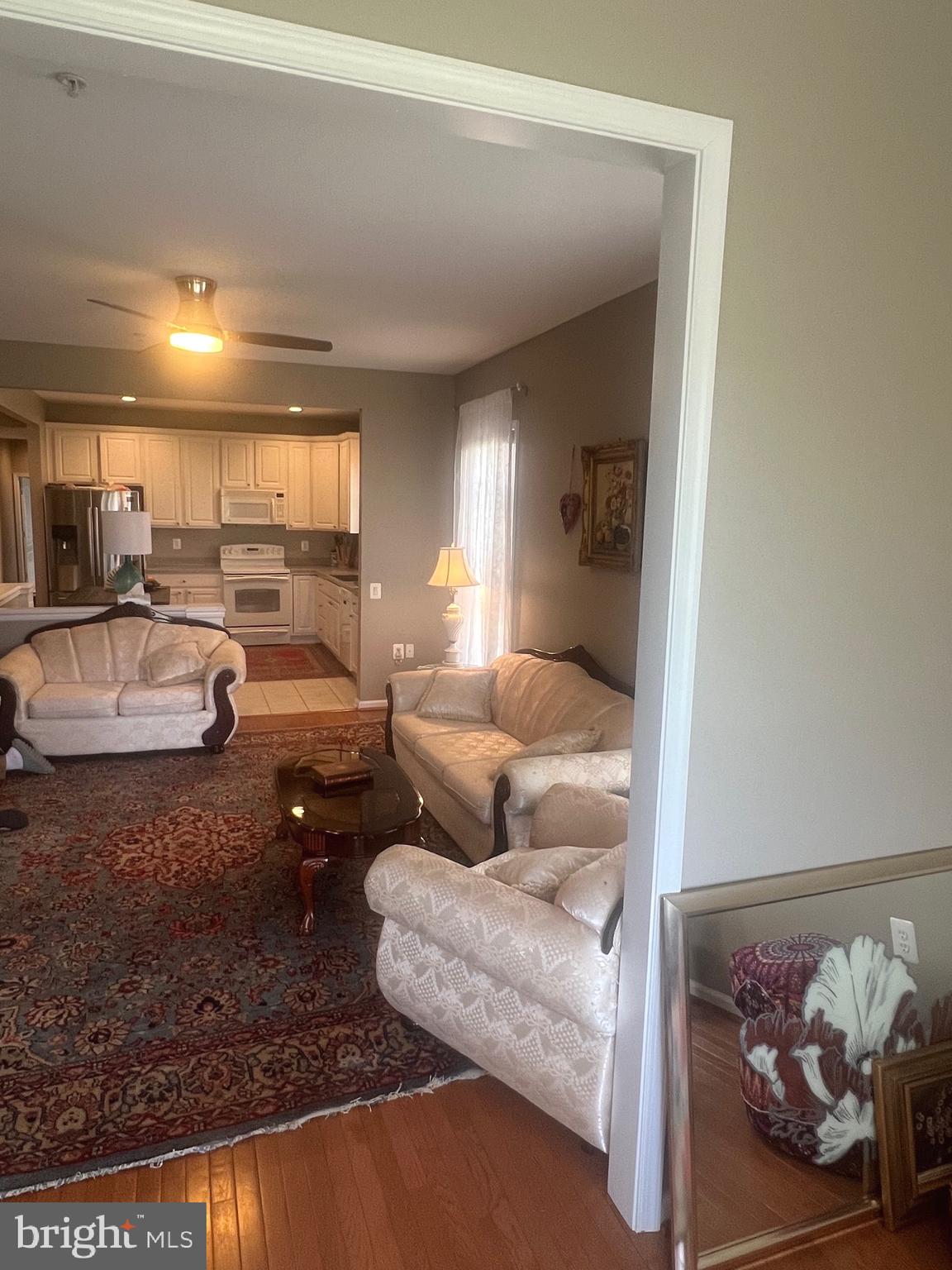 THE VILLAS AT FALLS RUN - Residential Lease