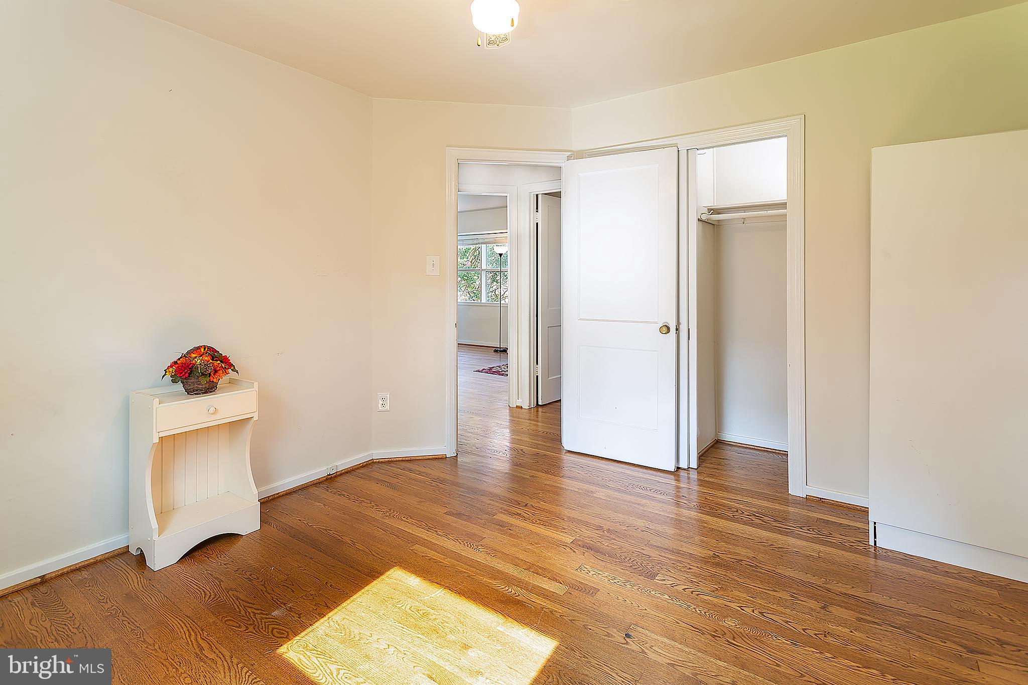 BUCKNELL MANOR - Residential Lease