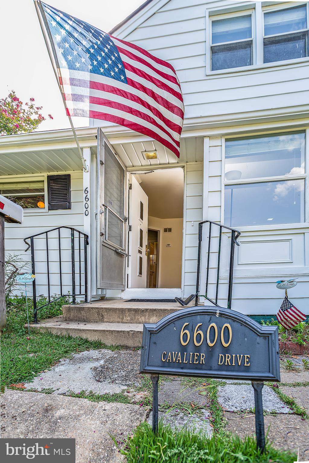 BUCKNELL MANOR - Residential Lease