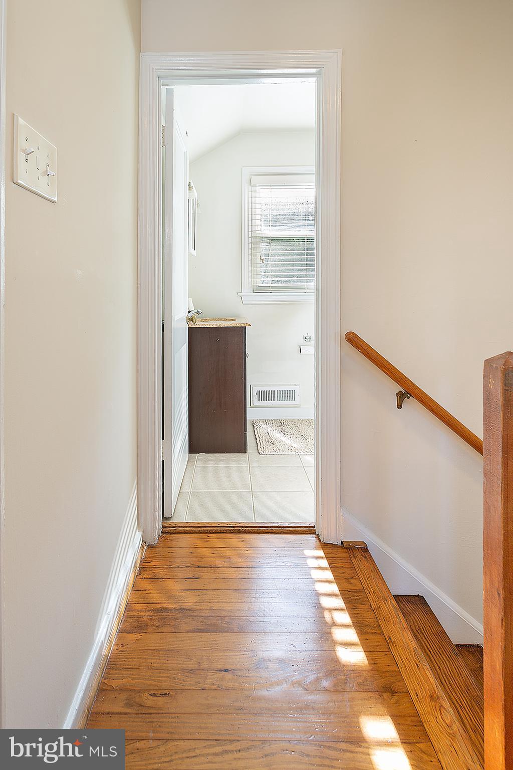 BUCKNELL MANOR - Residential Lease