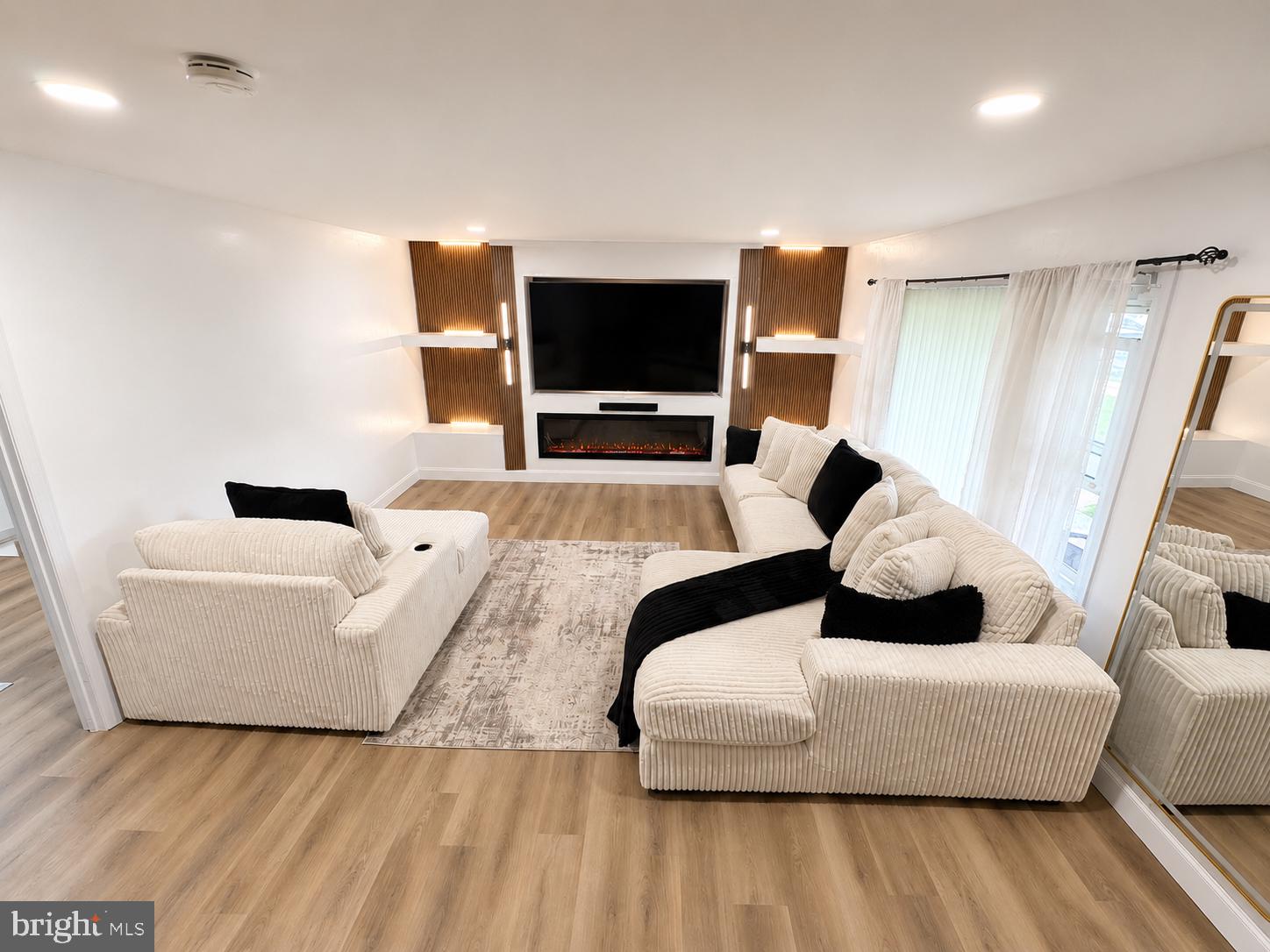 84 GAFFNEY LANE