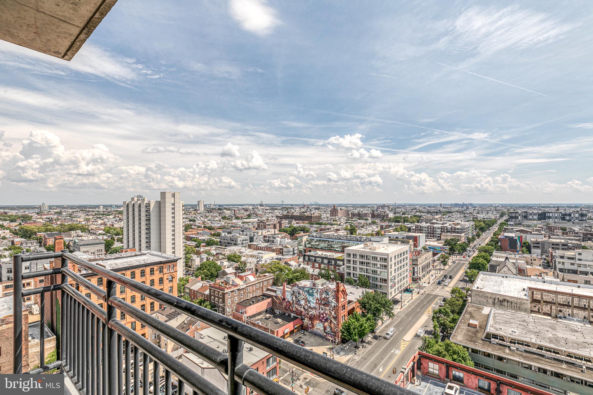 AVENUE OF THE ARTS - Residential