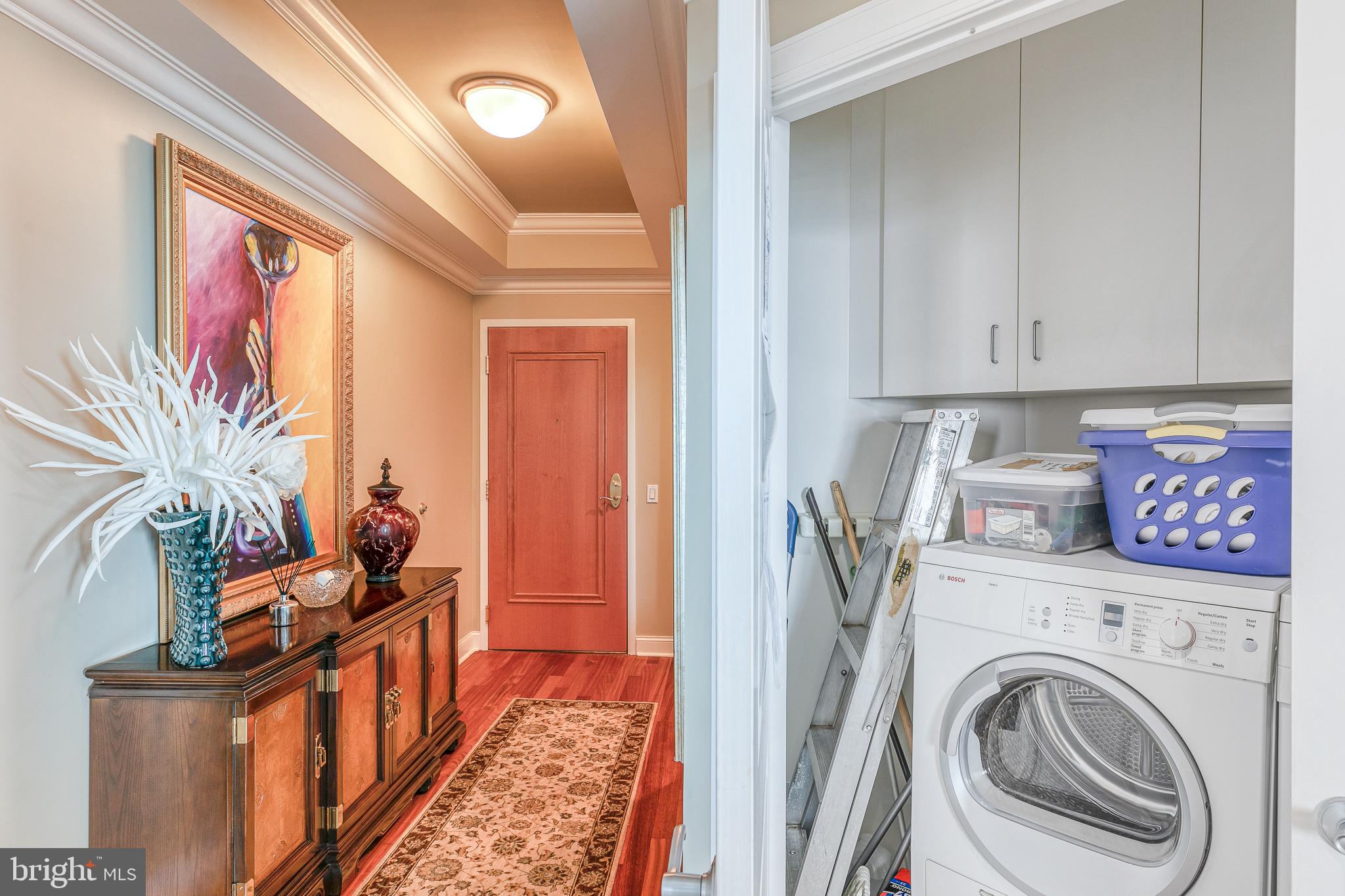 AVENUE OF THE ARTS - Residential