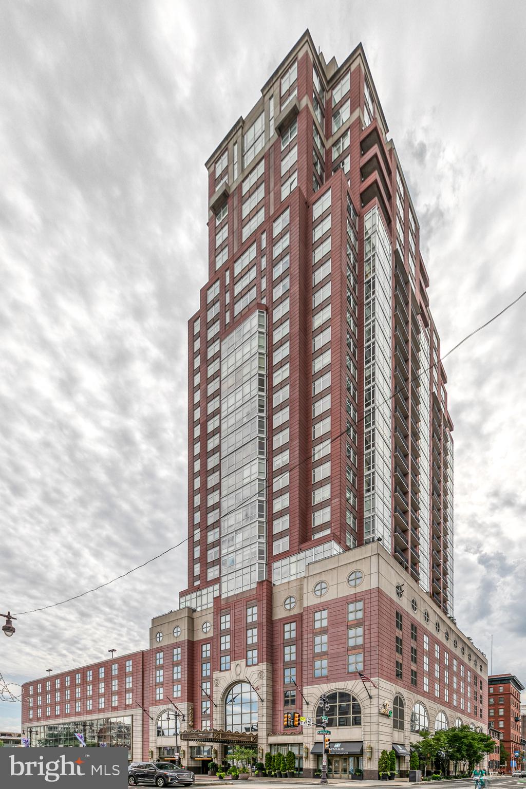 AVENUE OF THE ARTS - Residential