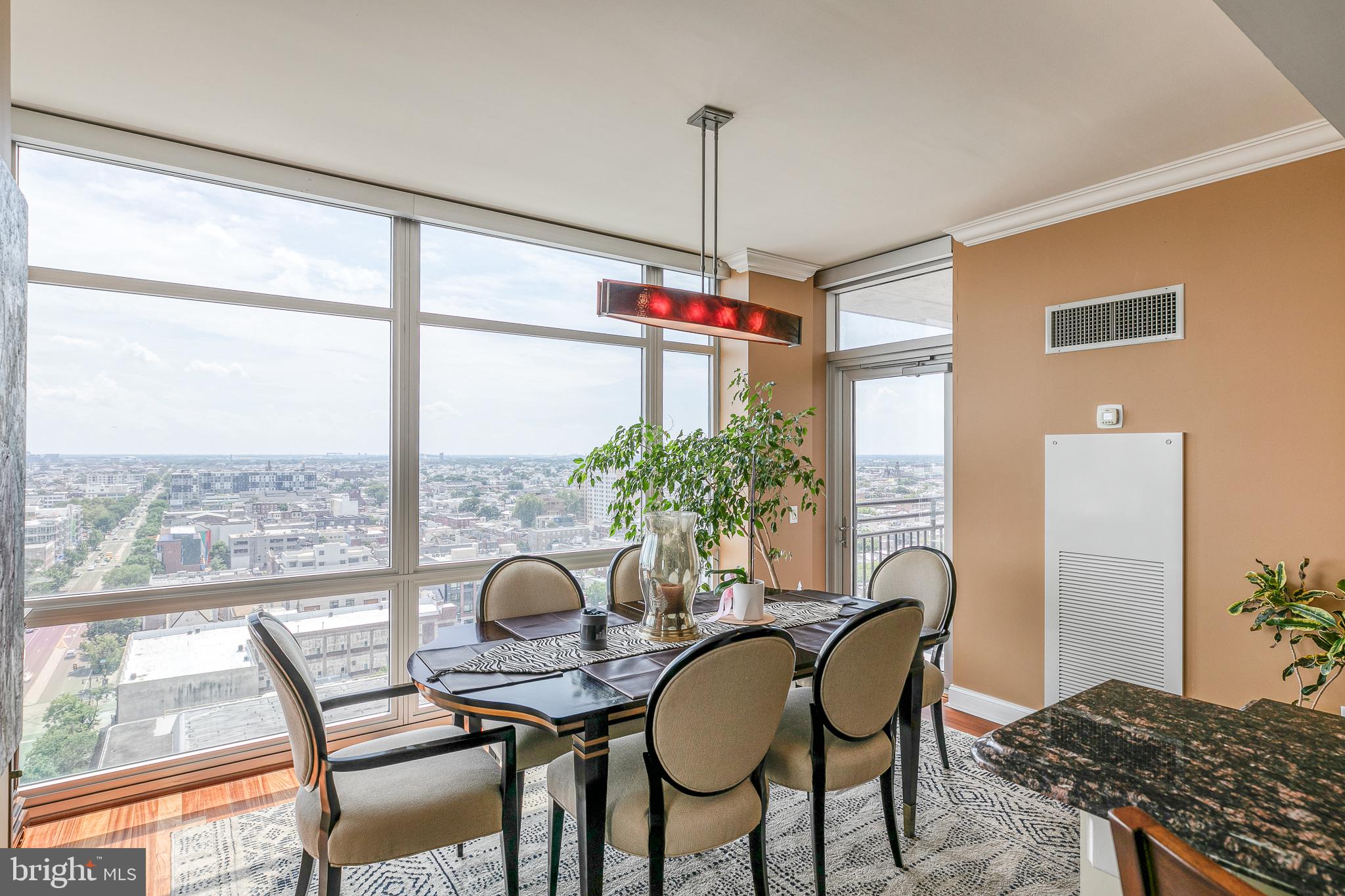 AVENUE OF THE ARTS - Residential