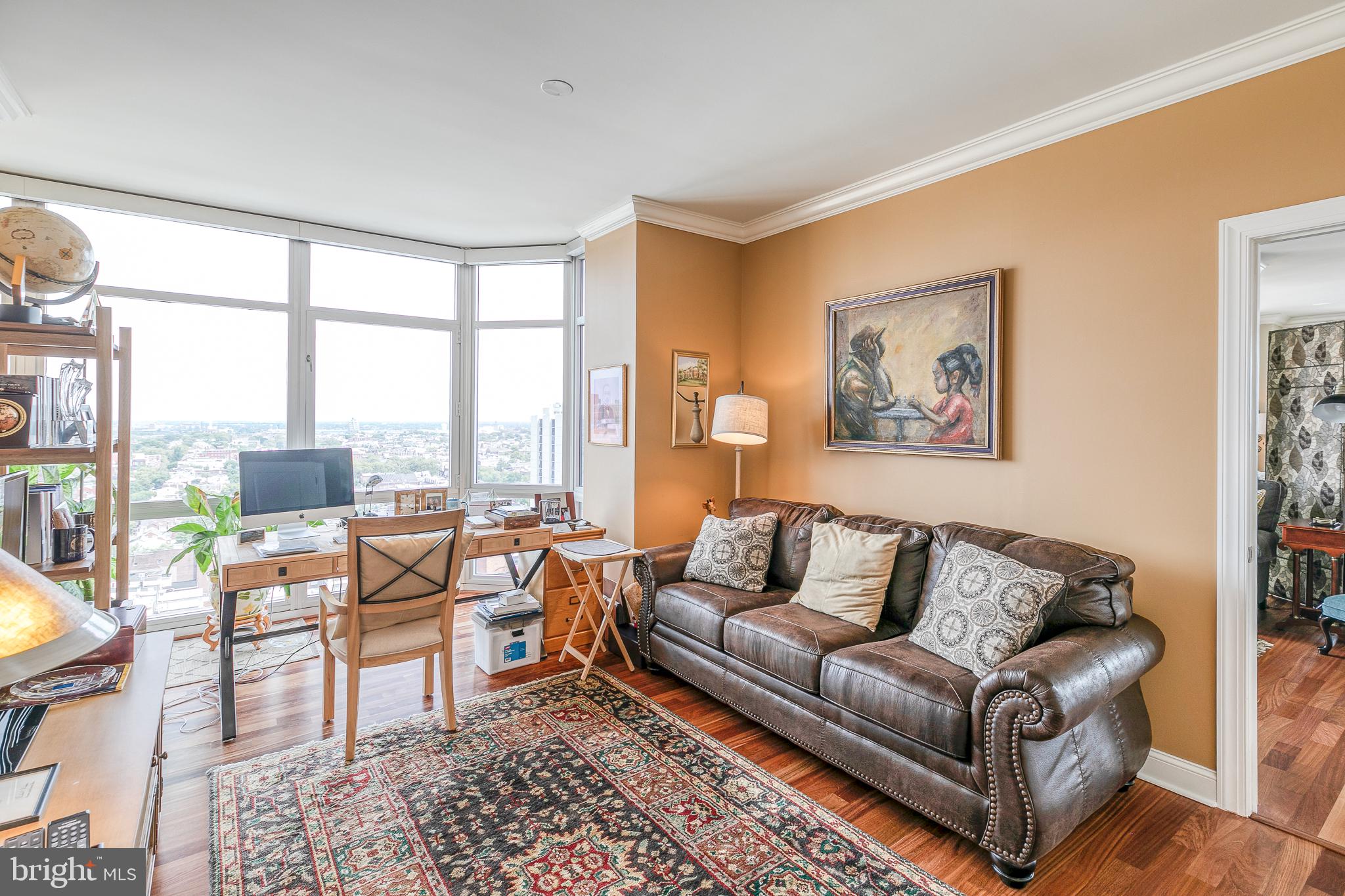 AVENUE OF THE ARTS - Residential