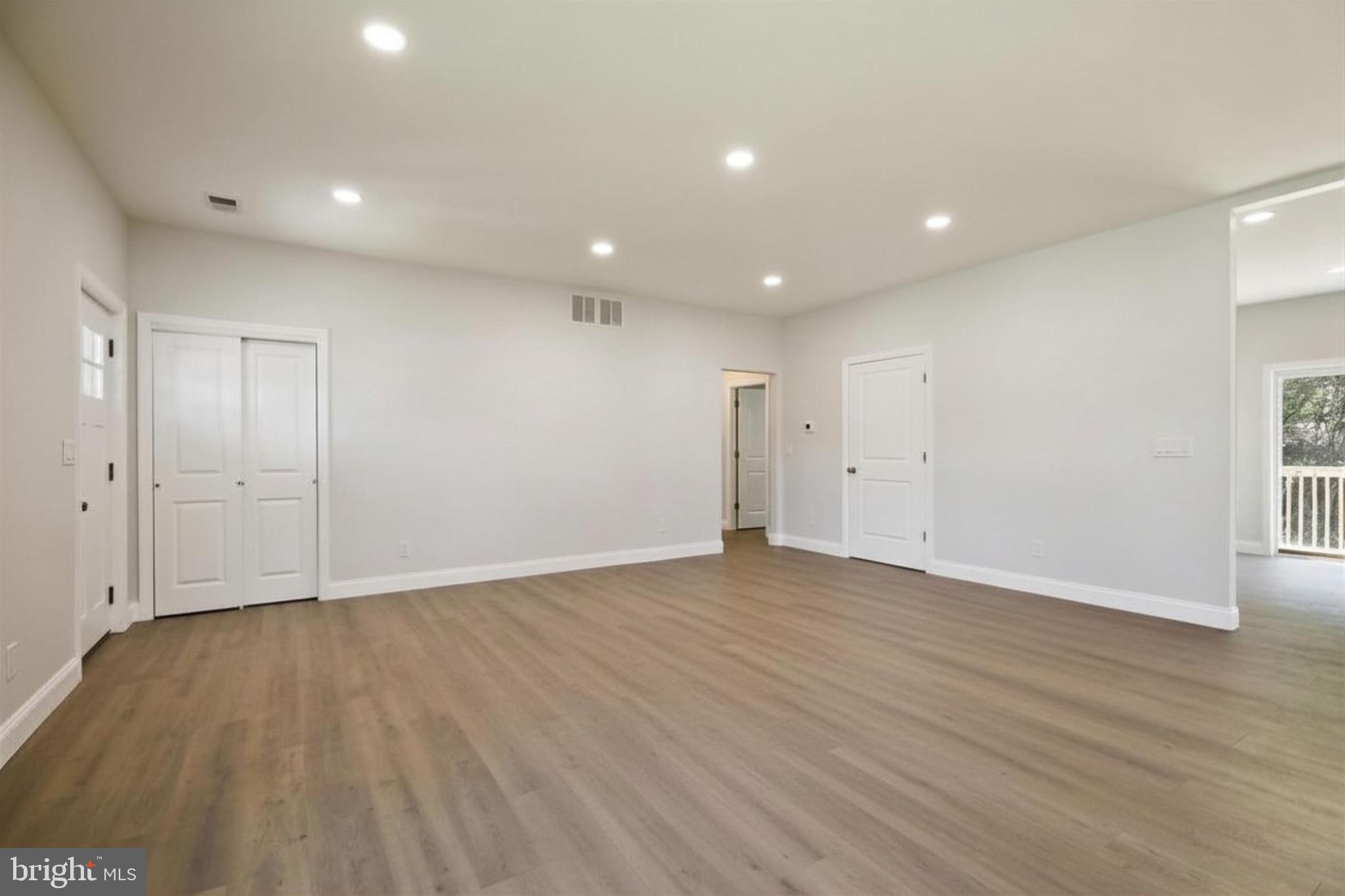 209 PARKINSON AVENUE