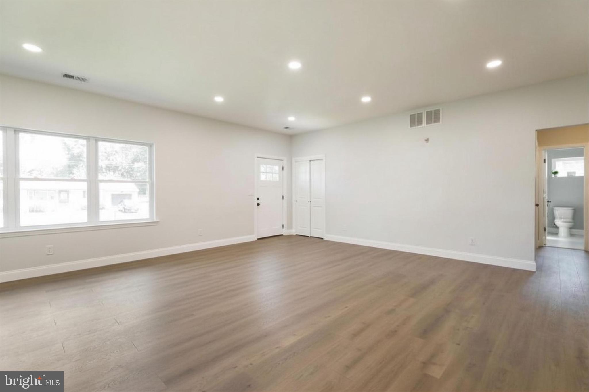 209 PARKINSON AVENUE