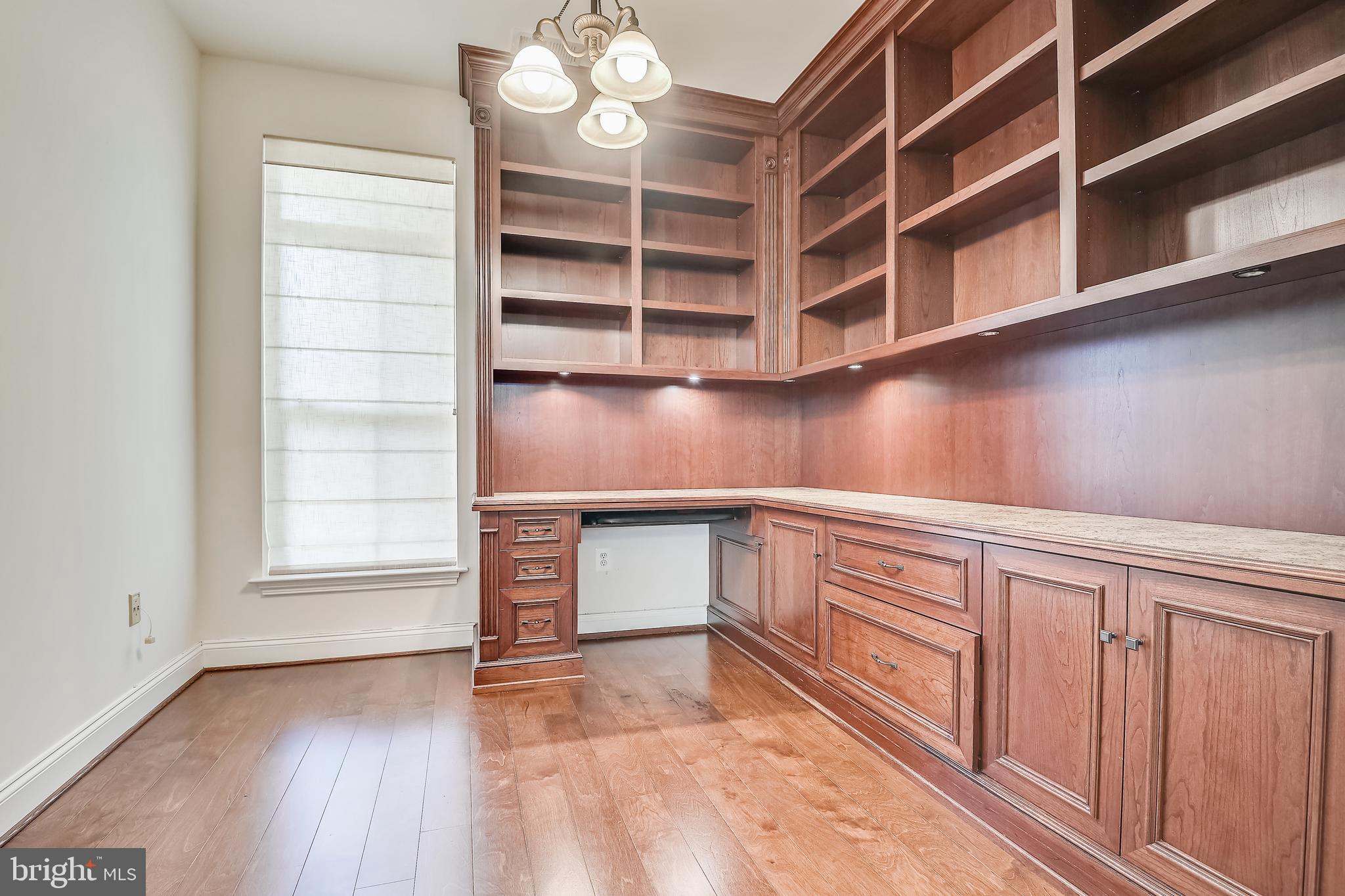 THE BLUFFS AT QUARRY LAKE - Residential