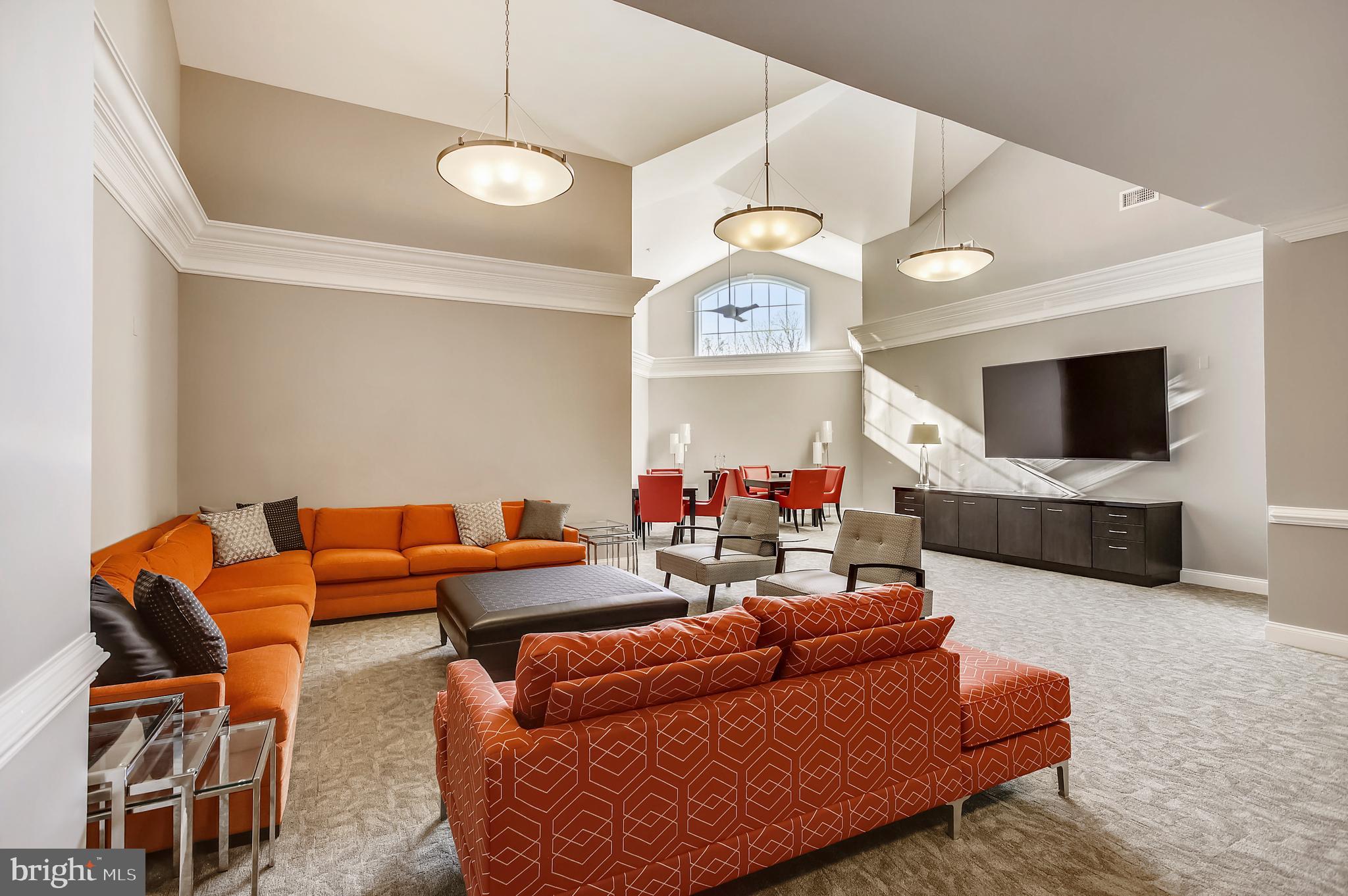 THE BLUFFS AT QUARRY LAKE - Residential