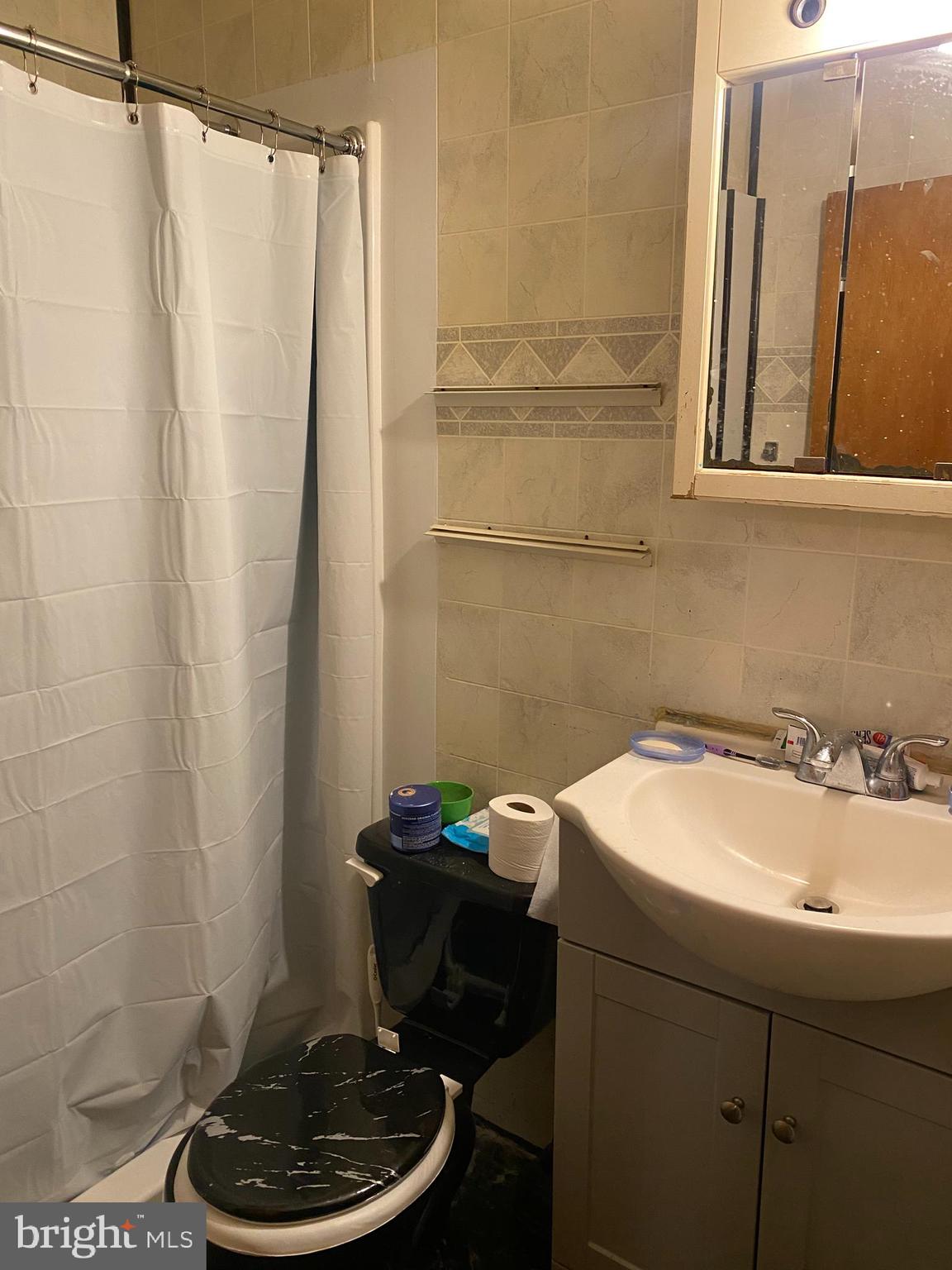 STRAWBERRY MANSION - Residential