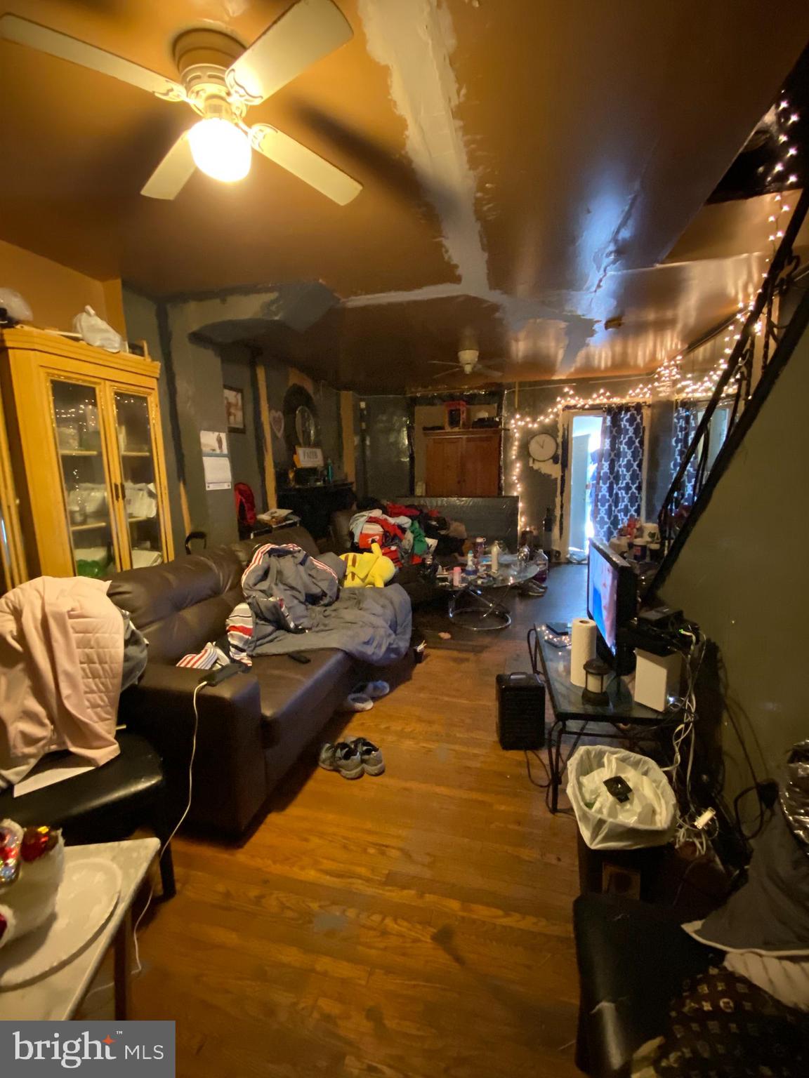 STRAWBERRY MANSION - Residential