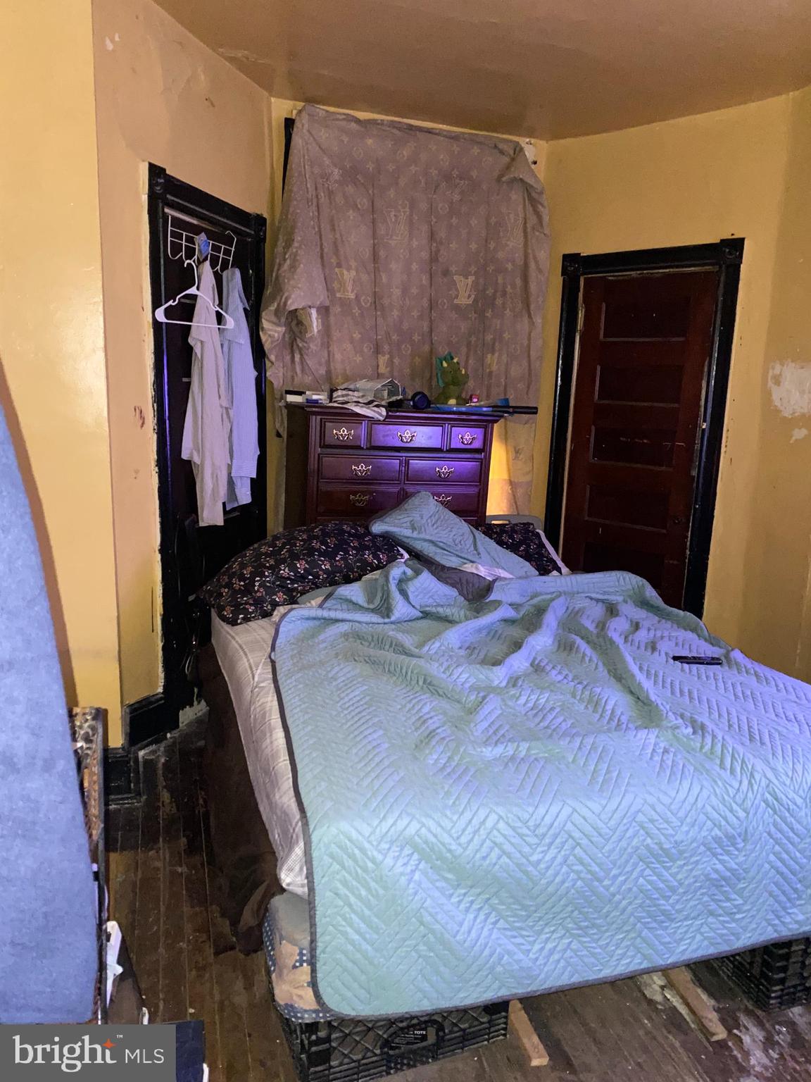 STRAWBERRY MANSION - Residential