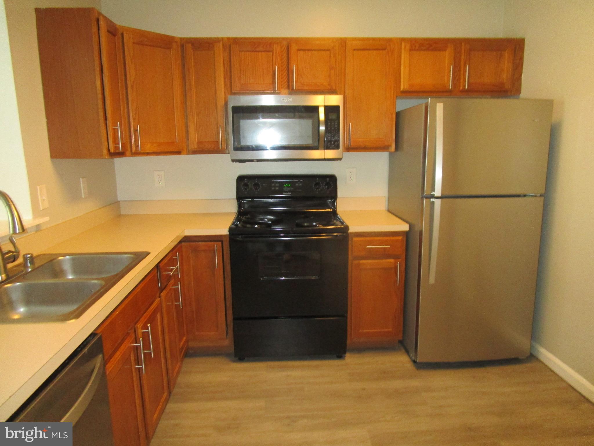 SEVEN OAKS - Residential