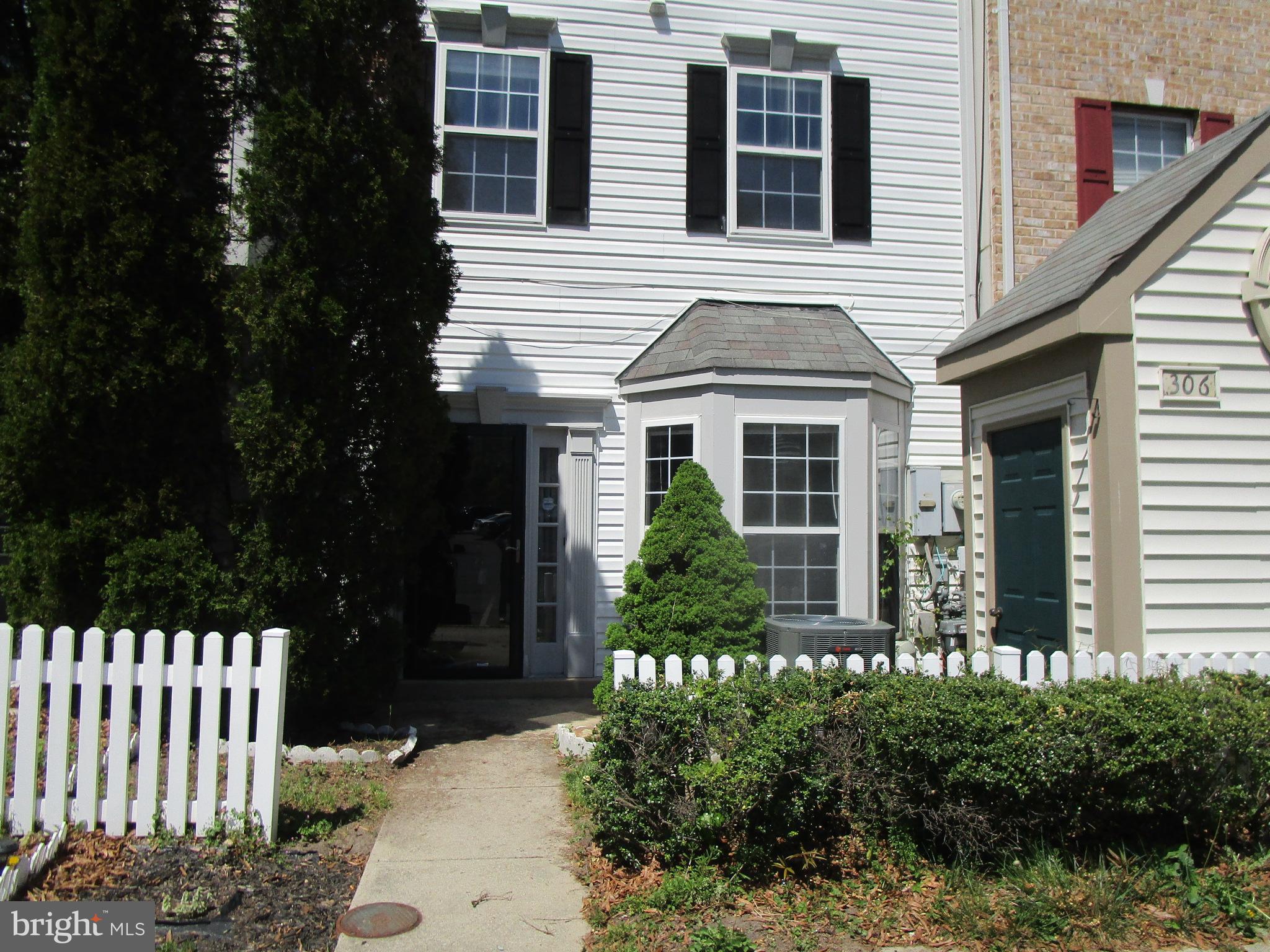 SEVEN OAKS - Residential