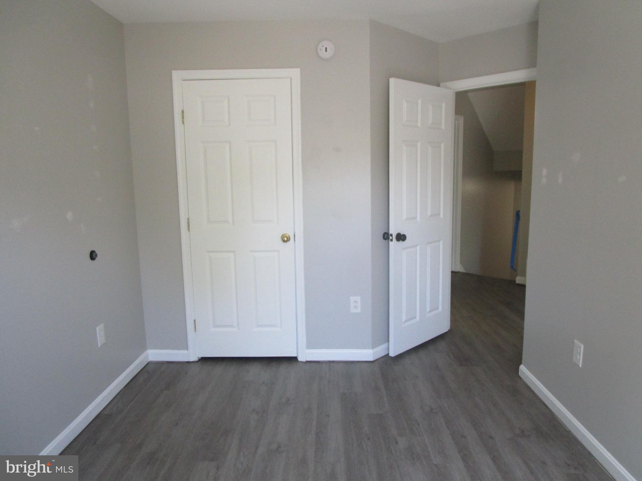 SEVEN OAKS - Residential