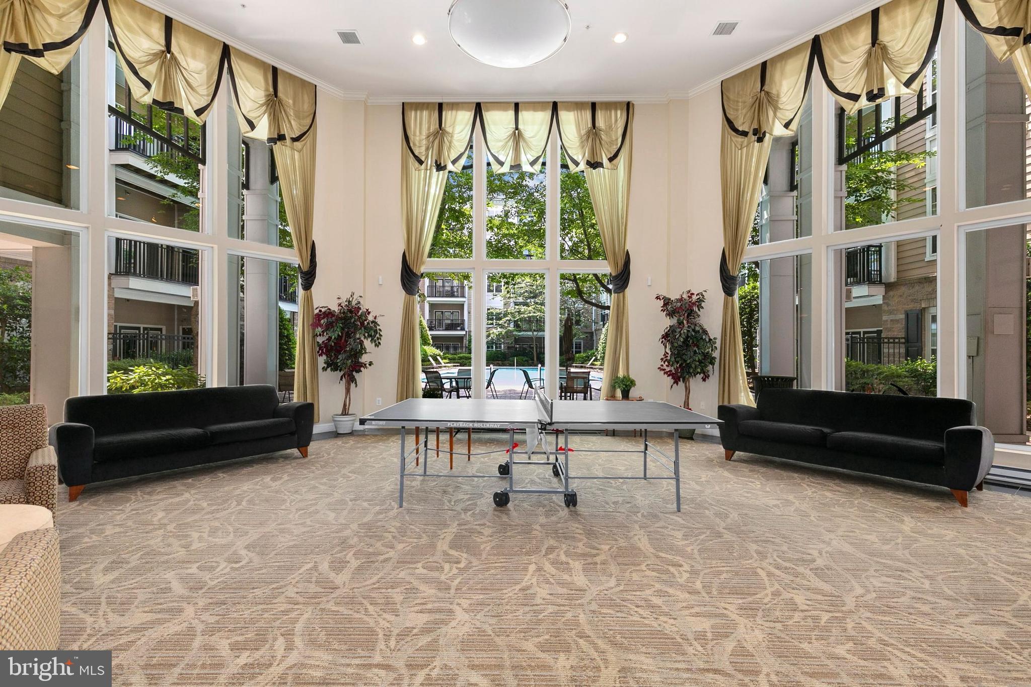 FITZ AT ROCKVILLE TOWN C - Residential