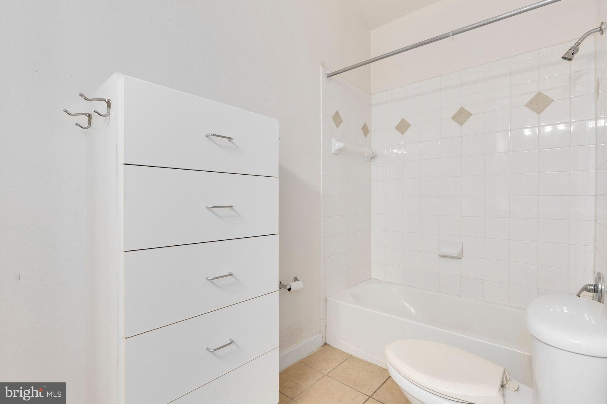 FITZ AT ROCKVILLE TOWN C - Residential