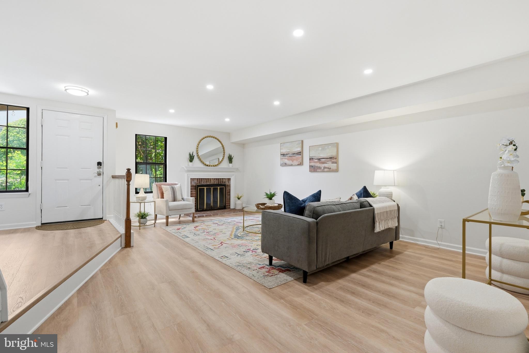 2204 WINTERBRIDGE LANE 2204