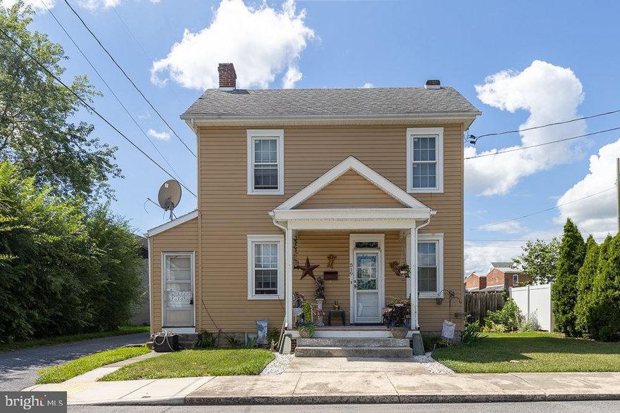 Discover the charm of this beautifully maintained home at 319 5th St in the heart of Chambersburg. Step inside to find a living room with original hardwood flooring and features a seamless flow into the kitchen with ample cabinetry. The second floor has 2 bedrooms, each providing a cozy retreat with closet space.
Don't miss out on the opportunity to own this charming residence located in Chambersburg. Schedule a showing today and envision the possibilities that this home has to offer.