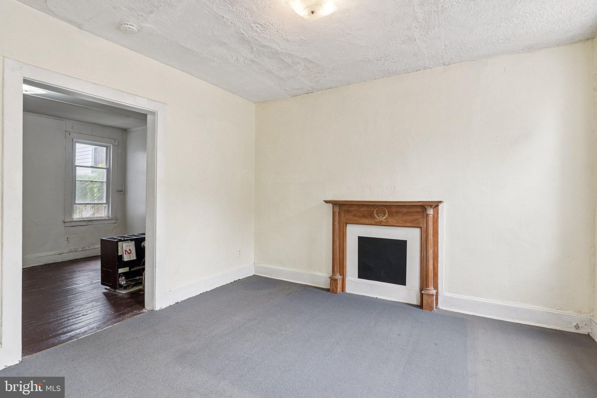 11 1/2 COLLEGE AVENUE