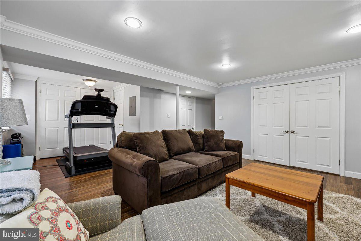 WOODHAVEN - Residential