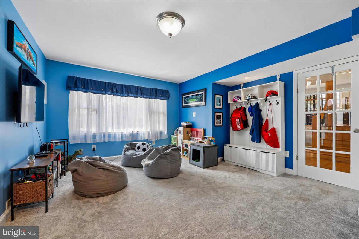 WOODHAVEN - Residential