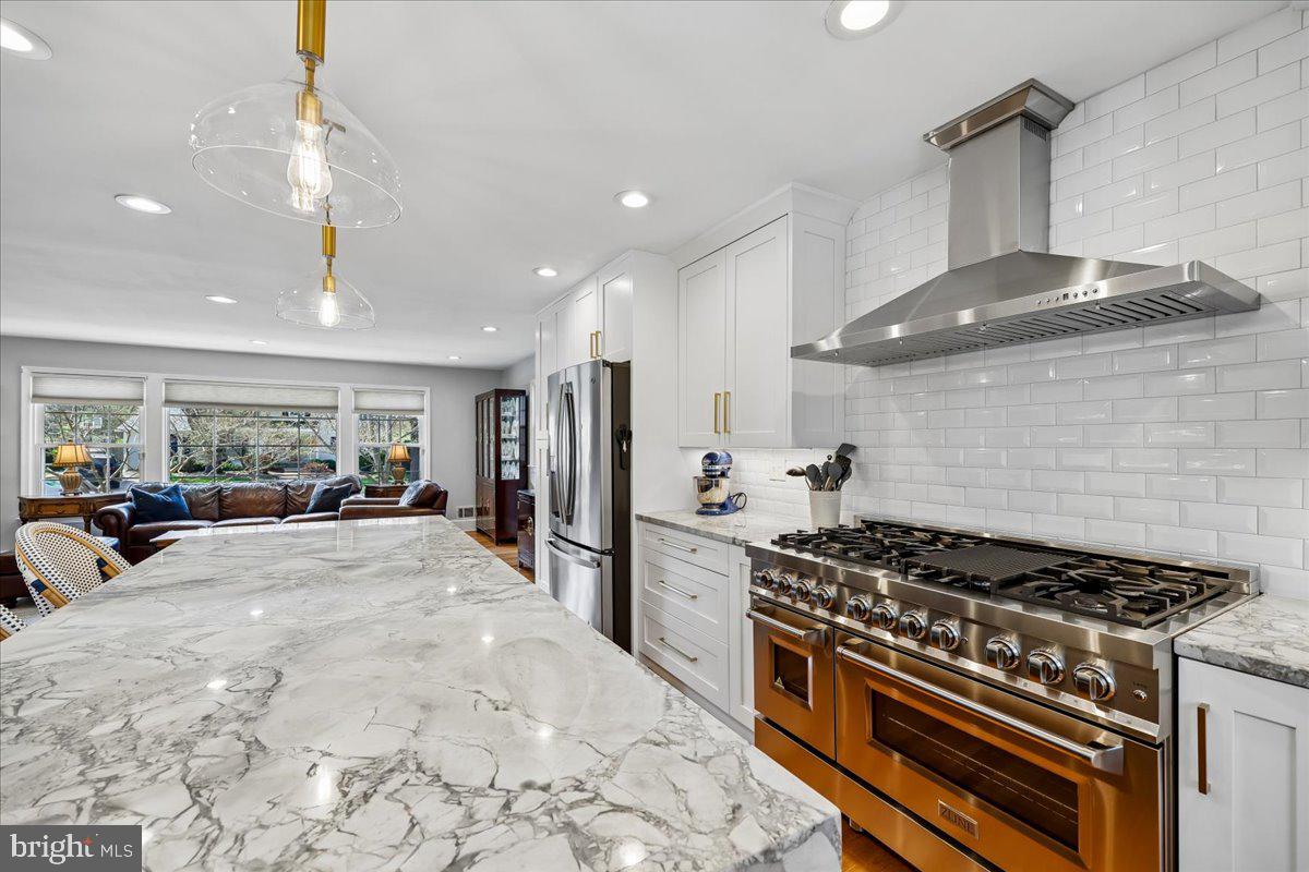 WOODHAVEN - Residential