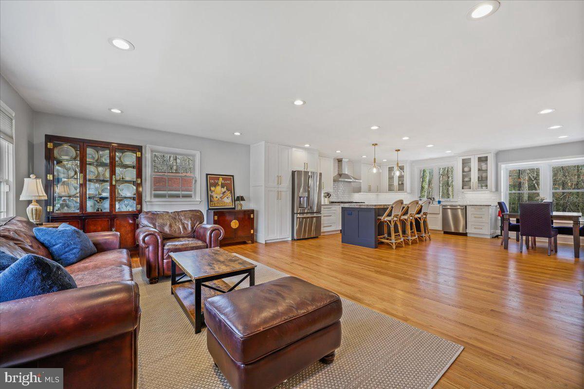 WOODHAVEN - Residential