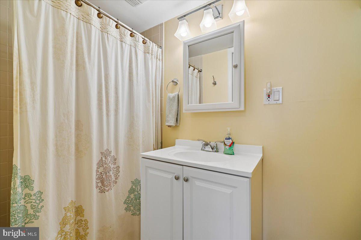 WOODHAVEN - Residential