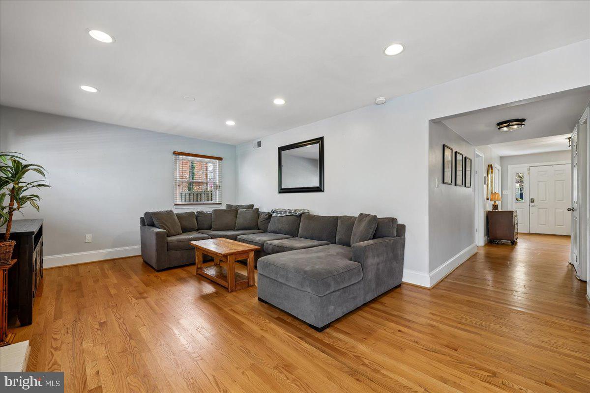 WOODHAVEN - Residential