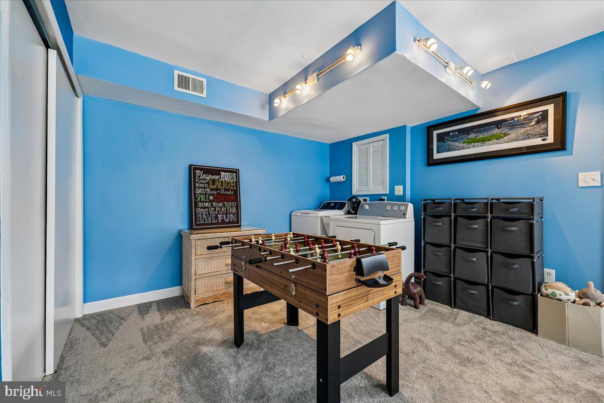 WOODHAVEN - Residential