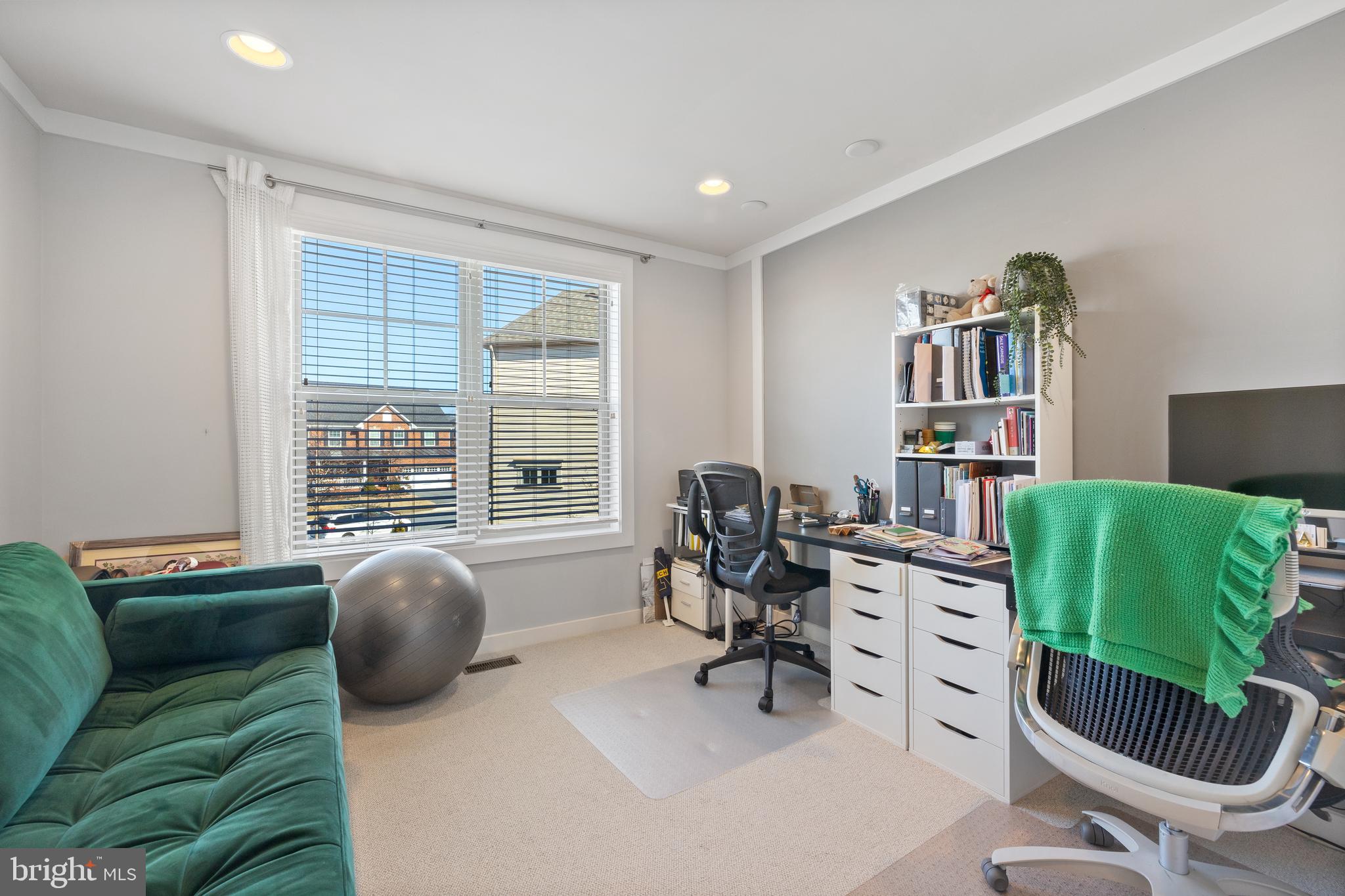 POPLAR RUN - Residential Lease