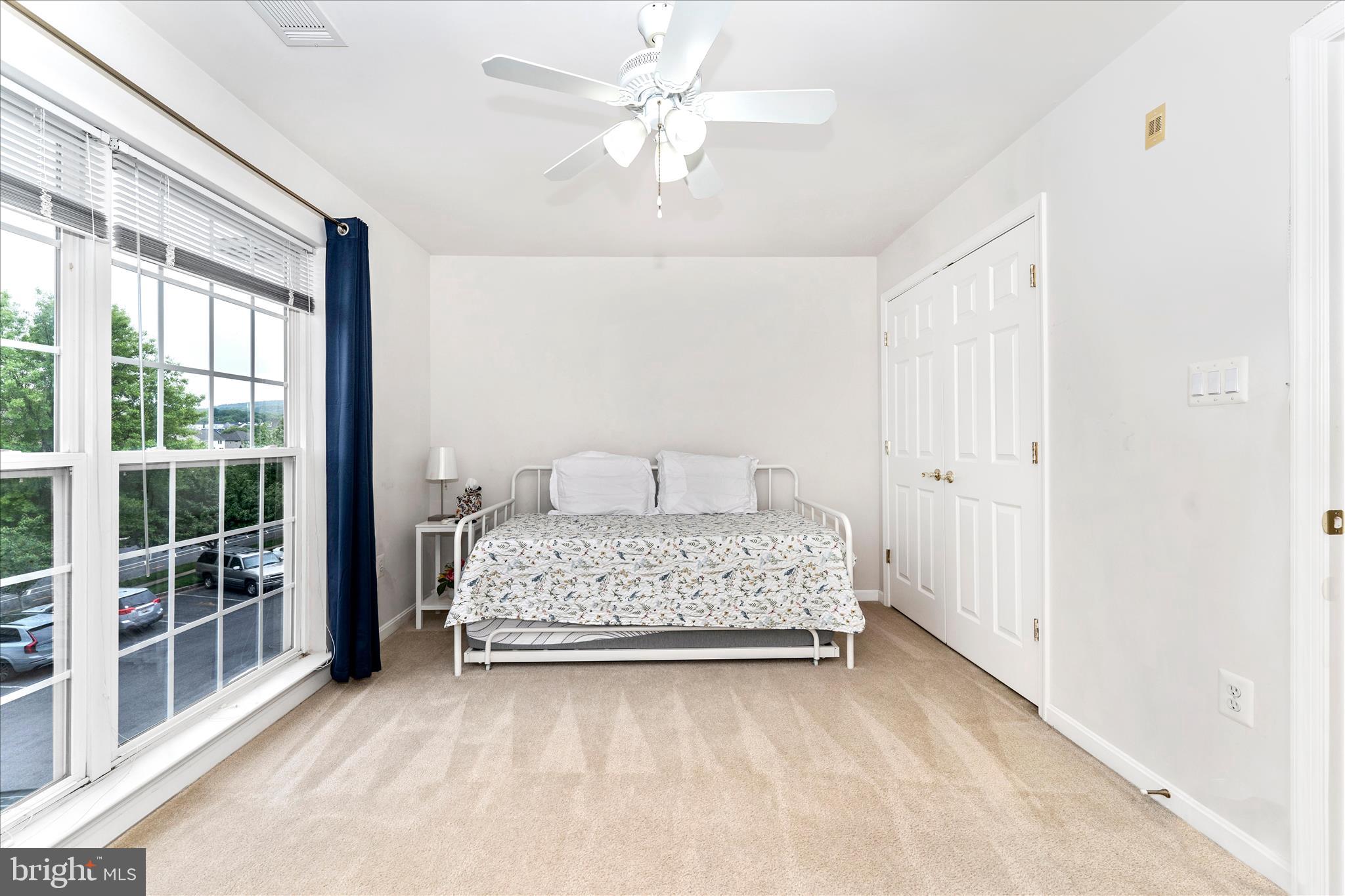 RIDGEVIEW II - Residential