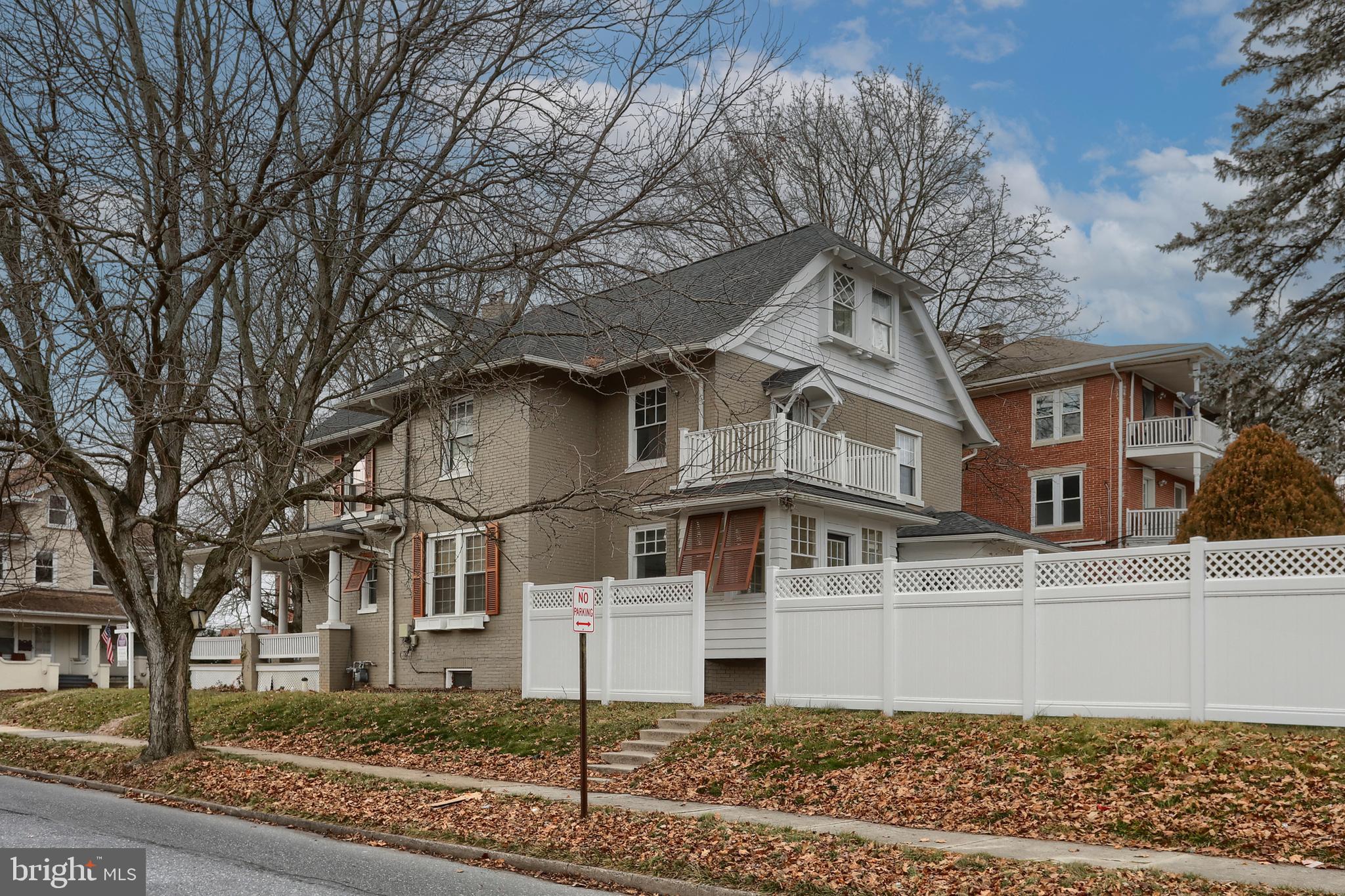 HERSHEY DOWNTOWN - Residential