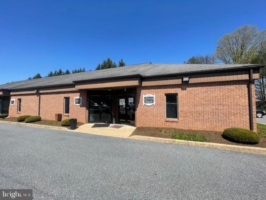 Photo of 2217 Dutch Gold Drive, LANCASTER, PA 17601 (MLS # PALA2068600)