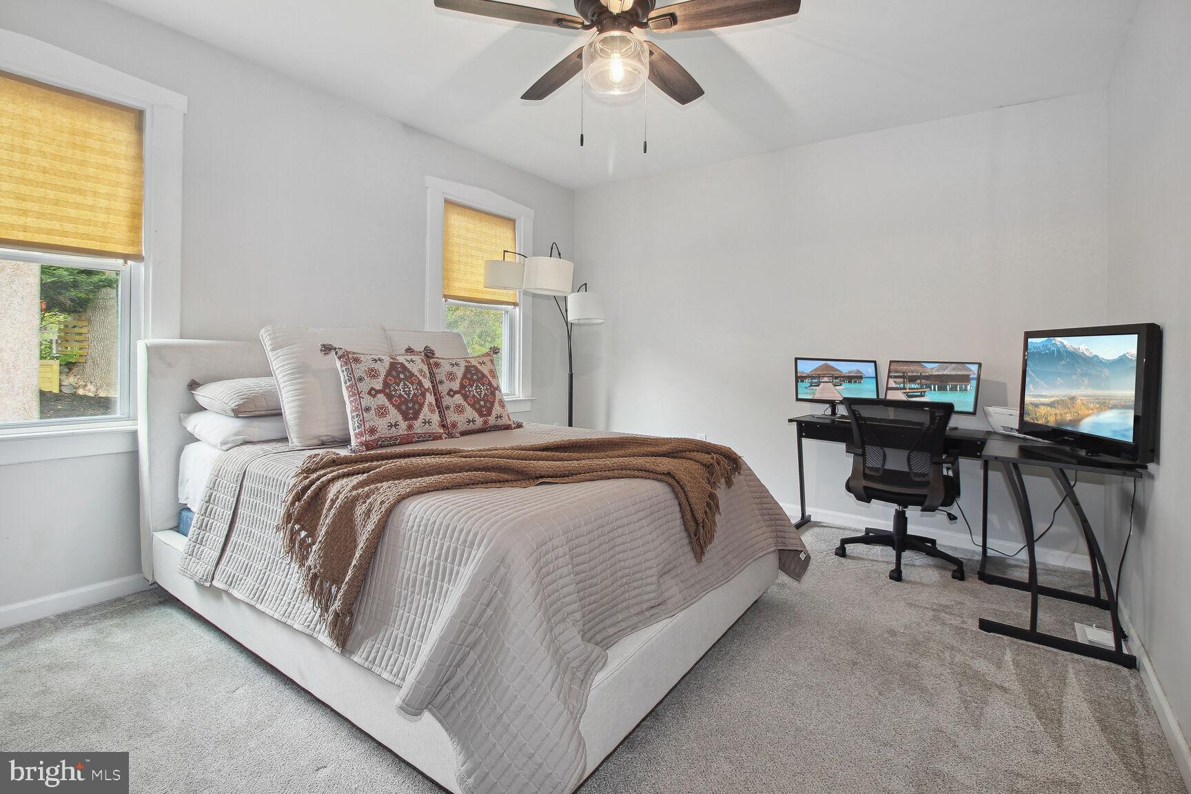 WINDSOR HILLS - Residential