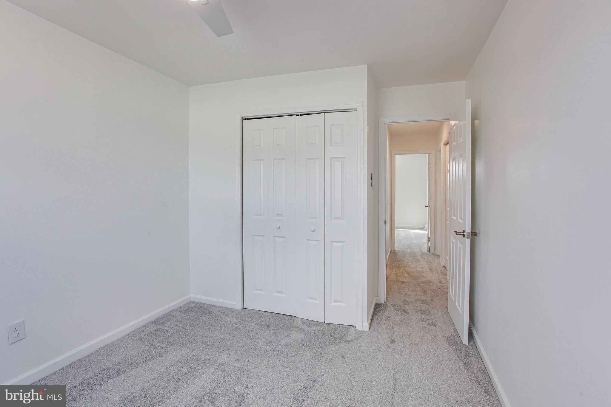 YORKTOWN - Residential