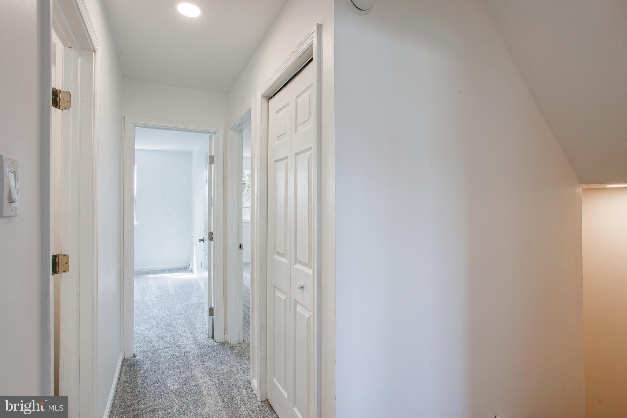 YORKTOWN - Residential