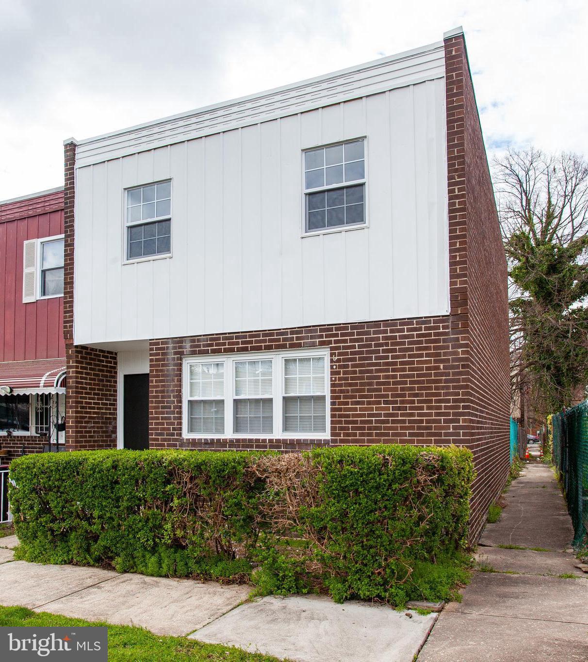 YORKTOWN - Residential