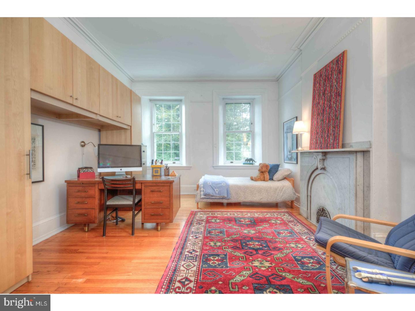 CHESTNUT HILL - Residential