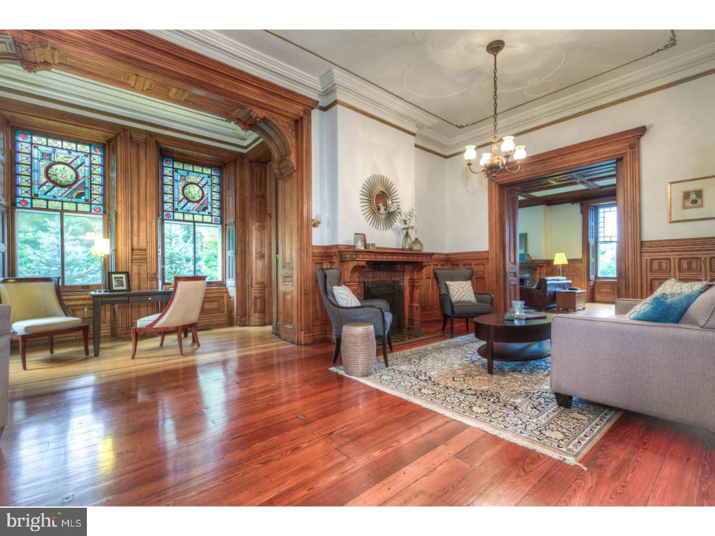 CHESTNUT HILL - Residential