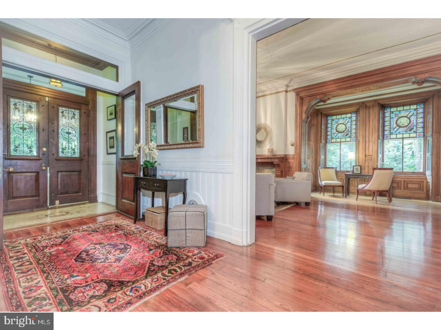 CHESTNUT HILL - Residential