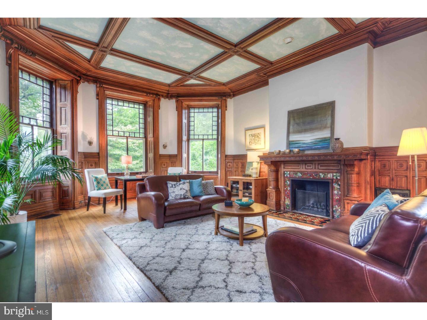 CHESTNUT HILL - Residential