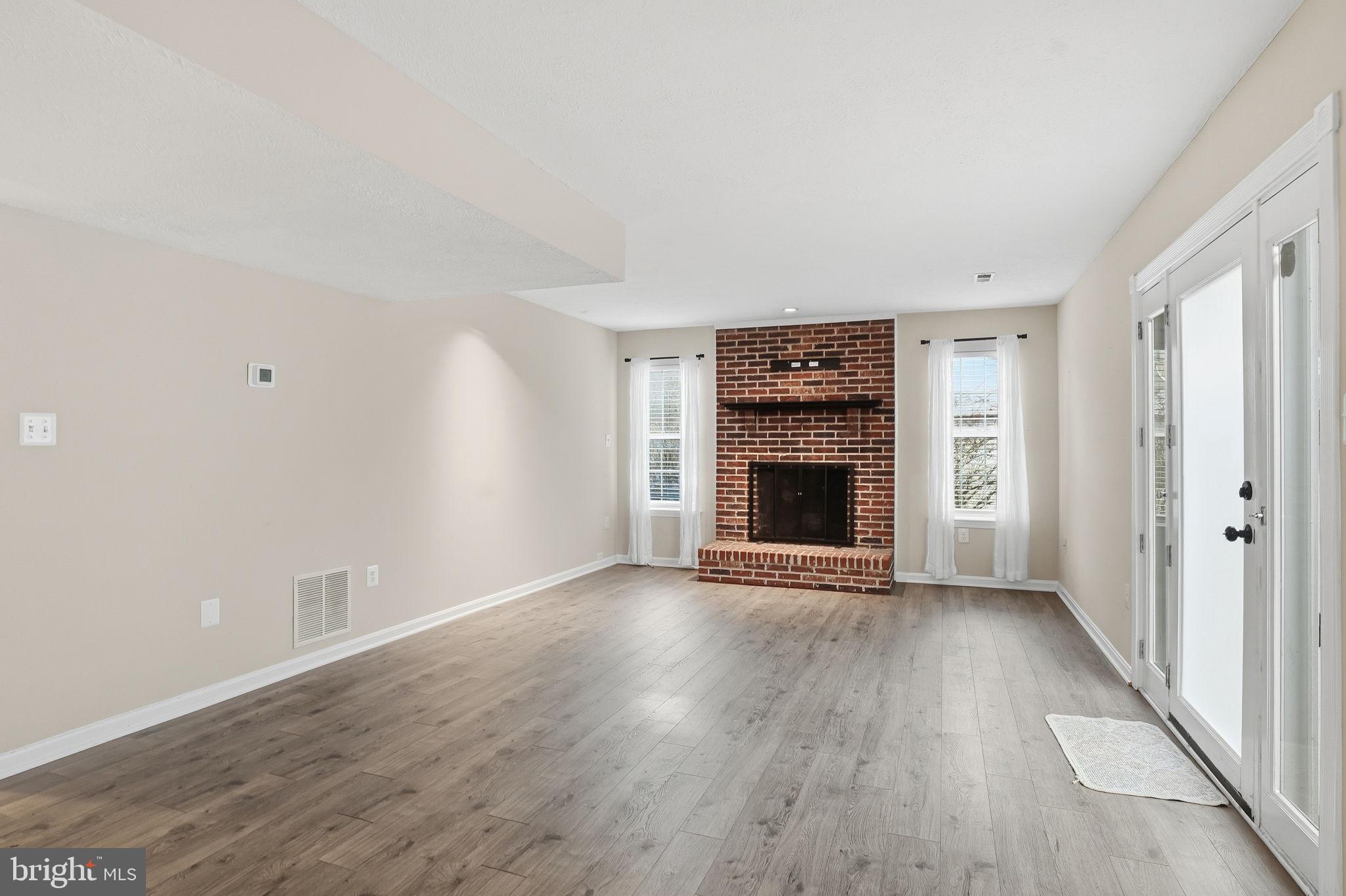 HAMPSHIRE - Residential