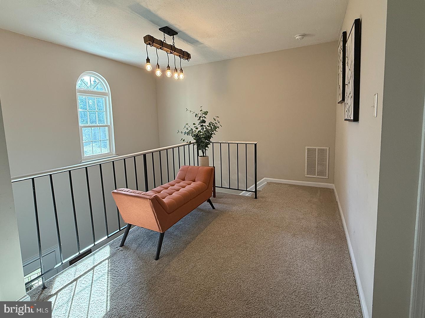 HAMPSHIRE - Residential