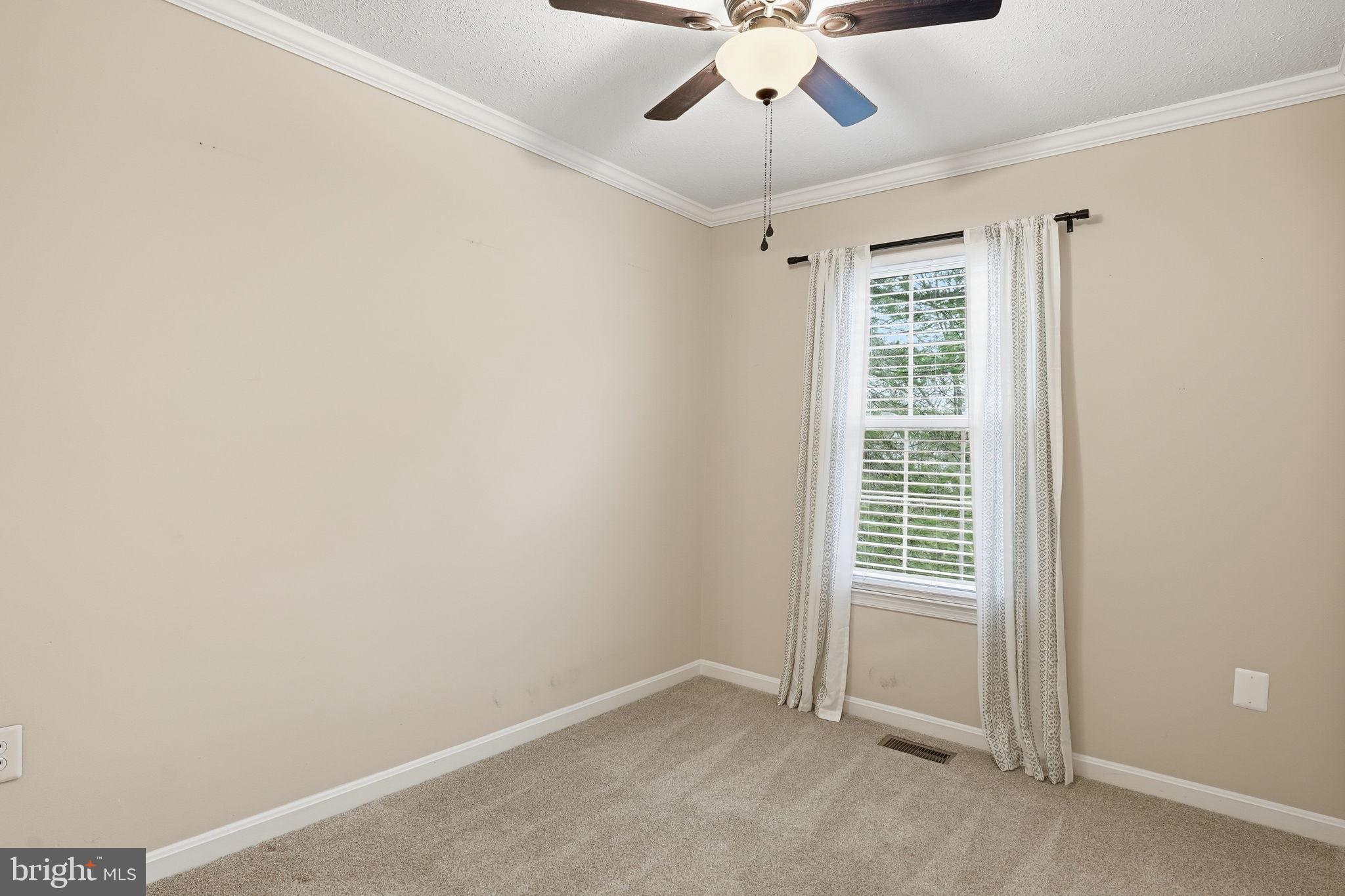 HAMPSHIRE - Residential