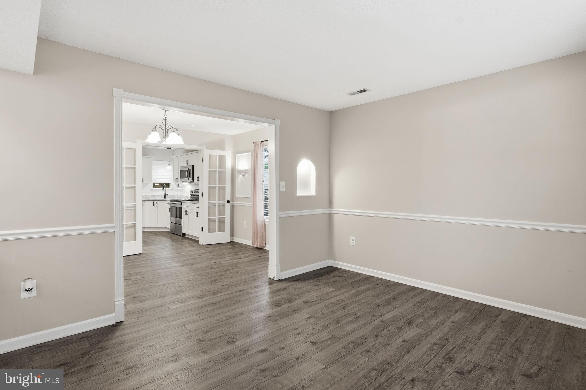 HAMPSHIRE - Residential